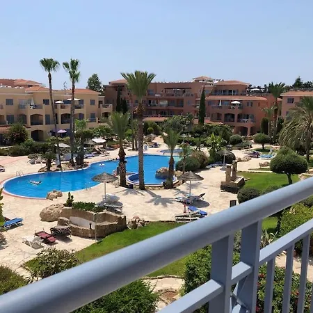 Limnaria Gardens - Spacious And Sunny 1 Bed With Pool Views Daire *