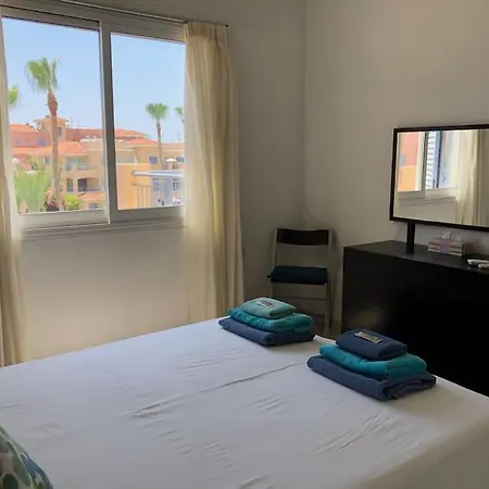 Limnaria Gardens - Spacious And Sunny 1 Bed With Pool Views *