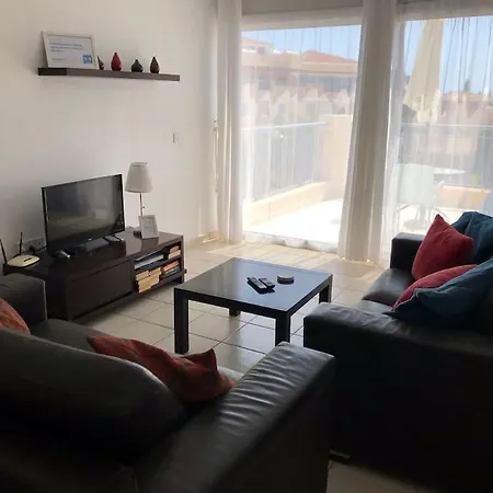 Apartment Limnaria Gardens - Spacious And Sunny 1 Bed With Pool Views Paphos